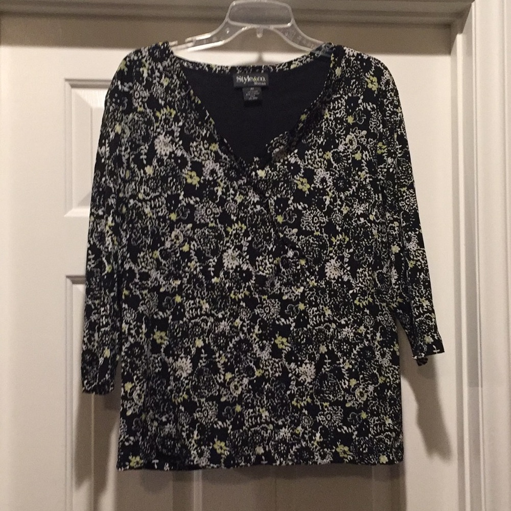 Style & Co top - 3/4 sleeve, crossover front
